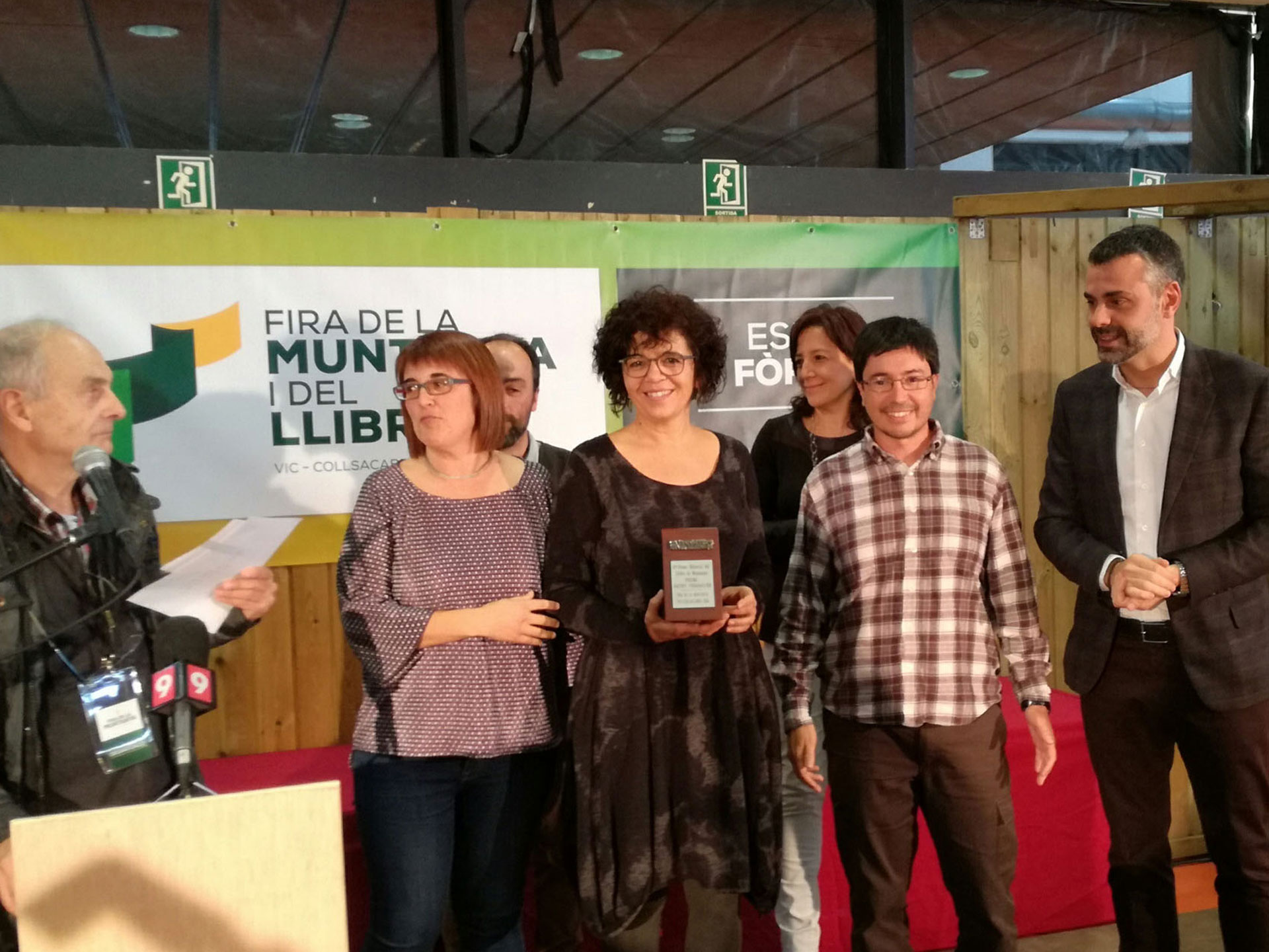 Bernat Gasull  i Verdaguer Edicions reben el Premi Verdaguer per "Maleïda"