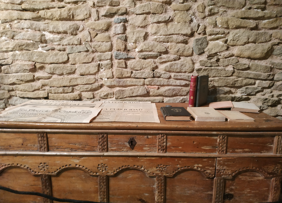 El fons de la Casa Museu Verdaguer continua creixent gràcies a una donació particular de 450 peces