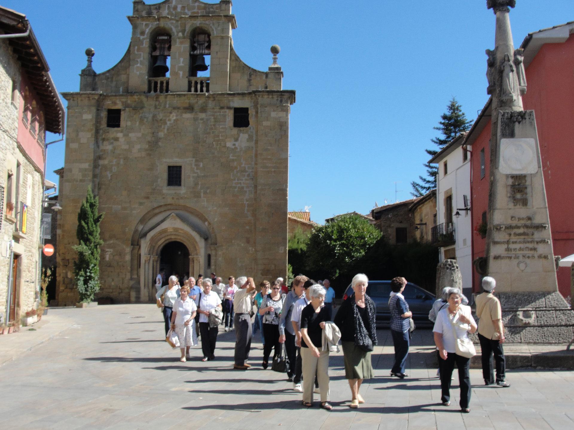 Casa museu i poesia a la plaça